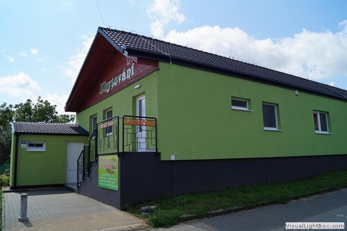 Zeleny Apartman Apartment Luzice Exterior photo